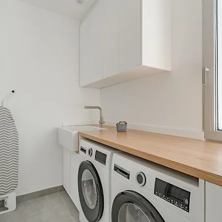 Estandar 1 - Casangular By Upper أذيخي