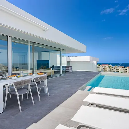 Estandar 1 - Casangular By Upper فيلة